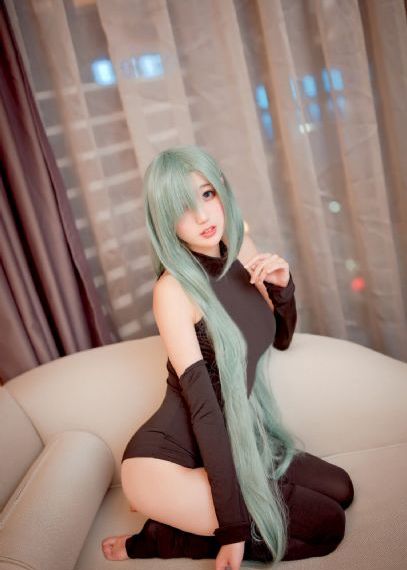 年轻女教师电影