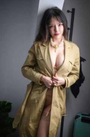 阿娇艳门照
