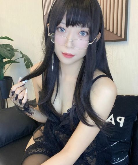 我的美女老板伦理
